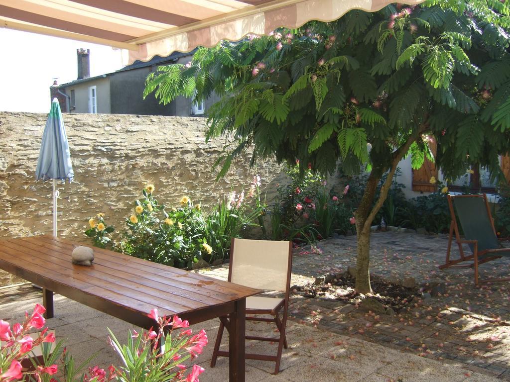 Les Escargots Bed & Breakfast Vauchrétien Exterior foto